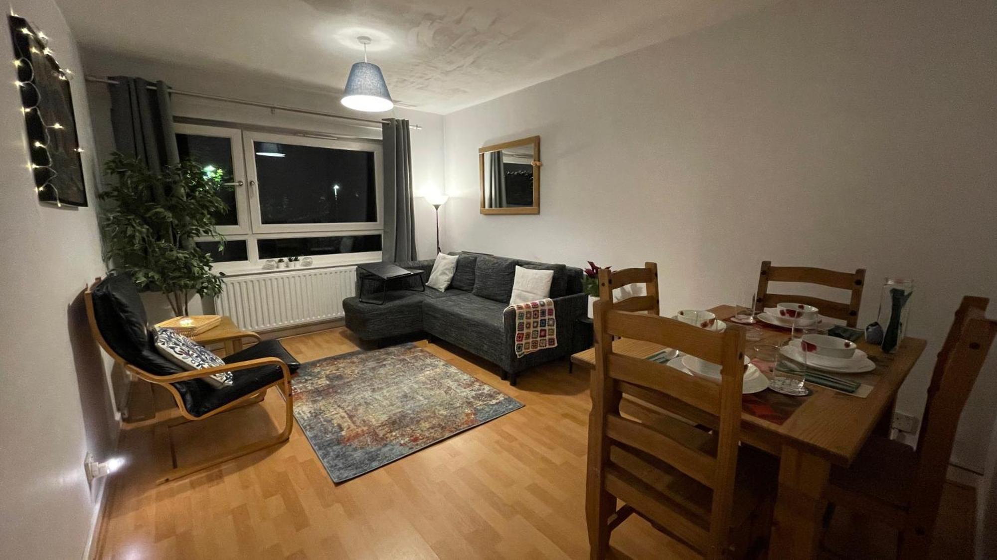 Cosy Flat For 4, Family Friendly, Private Parking, Close To Central London Eksteriør billede
